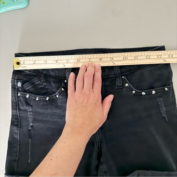 Rock & Republic Black Studded Cuffed Jean Shorts Sz 6 Distressed Festival Goth - Picture 12 of 15